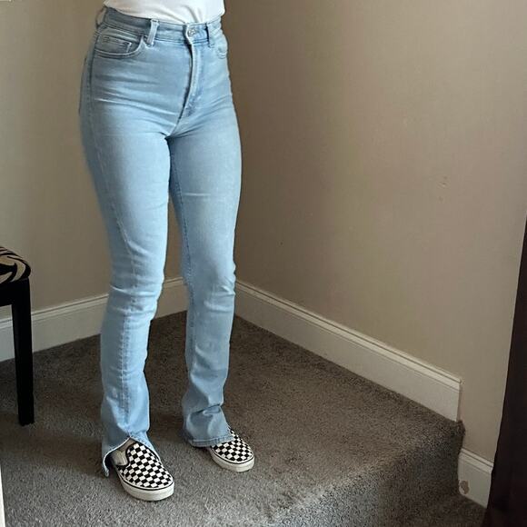 Asos Bershka High Waist Denim Light Blue, size 2 - Picture 3 of 10